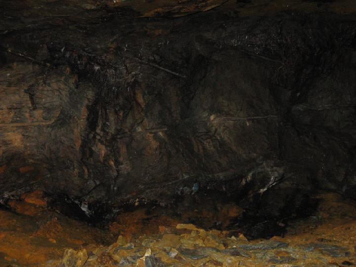 Mine 014.JPG